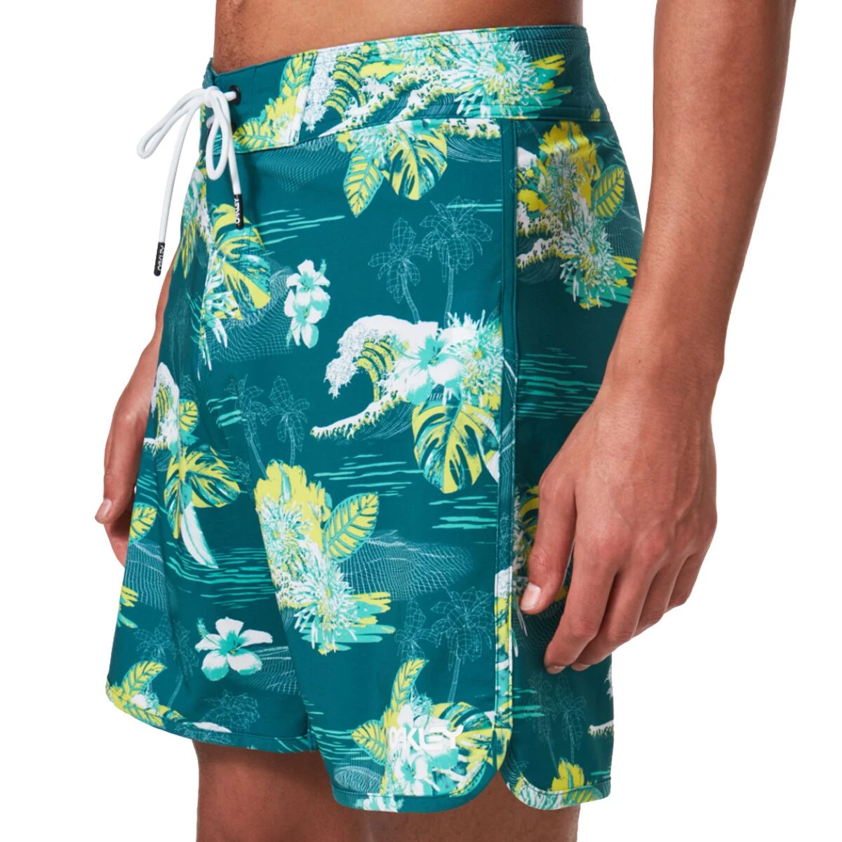 Buy β Oakley Tropical Bloom 18 Board Short Men's π - Image 7